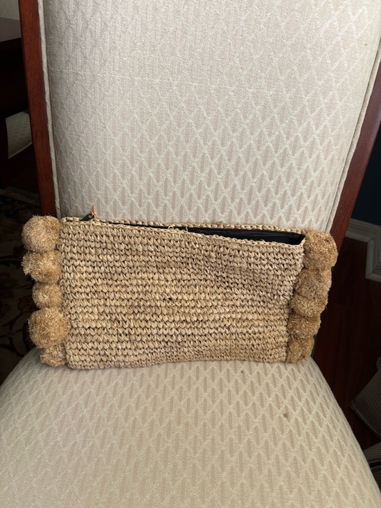 Handbags - Woven Straw Pom Pom Clutch - Natural Tan